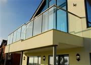Can Laminated Glass be Used in Hybrid® Balustrade Systems?