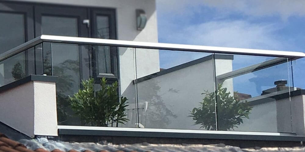 Balconette Glass Balustrades Outlet Burnley