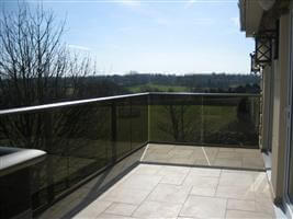 glass railings Soulbury Buckinghamshire