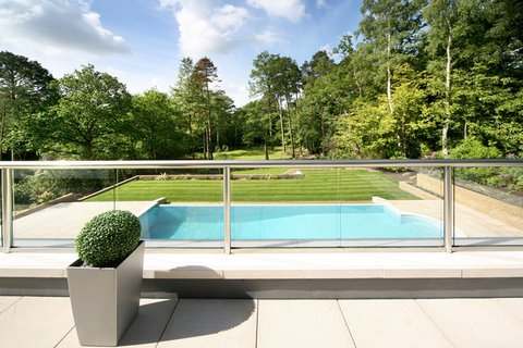 Glass Balustrade with Stainless Steel Balustrade