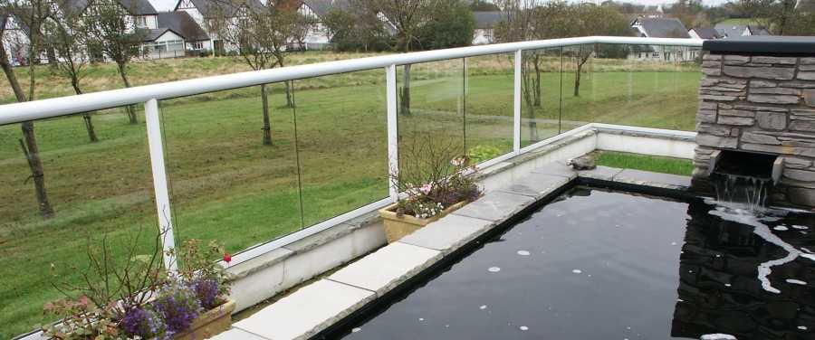 Wide White Glass Balustrade