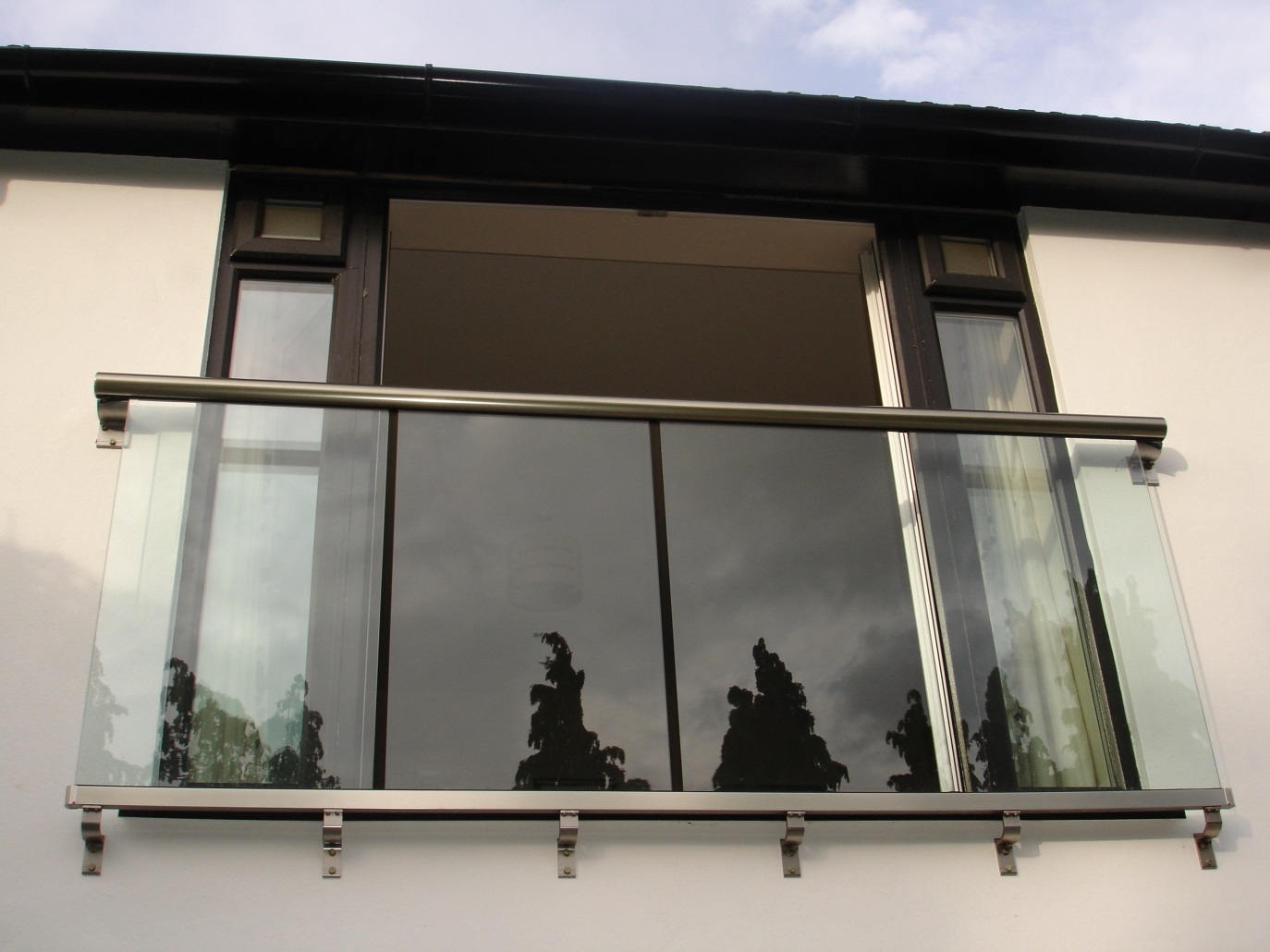 Juliette Balcony Glass for Sale | Juliet Balconies ...