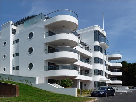 Curved Glass Balustrades | Chateau Valeuse